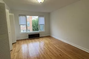 2424 W Estes Ave, Chicago, IL 60645 - Photo 14