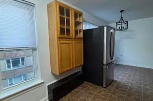 2424 W Estes Ave, Chicago, IL 60645 - Photo 10