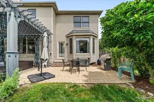 386 Essex Dr, Oswego, IL 60543 - Photo 28