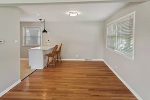 178 W Normandy Dr, Chicago Heights, IL 60411 - Photo 8