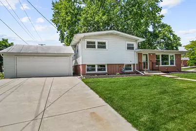 178 W Normandy Drive, Chicago Heights, IL 60411 - Photo 2