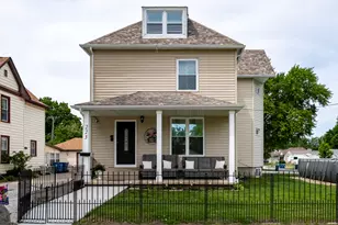 223 E Michigan Ave, Pontiac, IL 61764 - Photo 1
