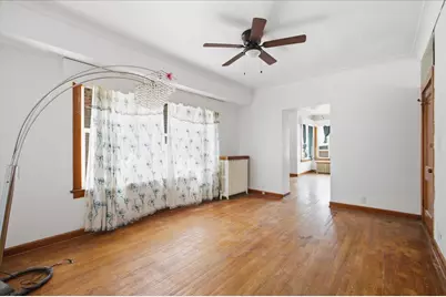 5431 S Hermitage Avenue, Chicago, IL 60609 - Photo 2