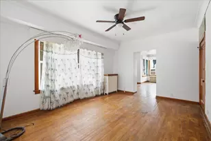 5431 S Hermitage Ave, Chicago, IL 60609 - Photo 2