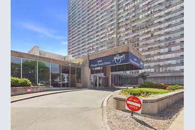 4800 S Chicago Beach Drive #2308S, Chicago, IL 60615 - Photo 2