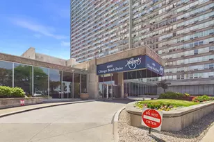4800 S Chicago Beach Dr, Chicago, IL 60615 - Photo 2