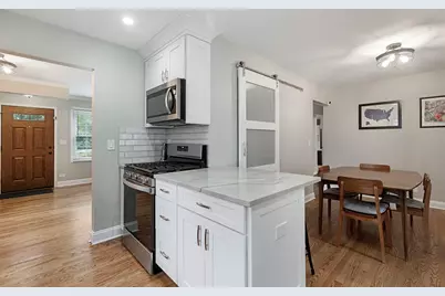 227 S Cedar Street, Palatine, IL 60067 - Photo 8