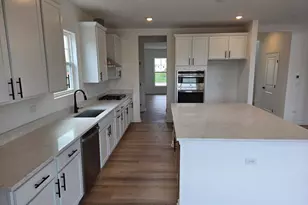 17429 S Victoria Ln, Lockport, IL 60441 - Photo 6