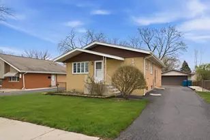 14325 Tripp Ave, Midlothian, IL 60445 - Photo 2