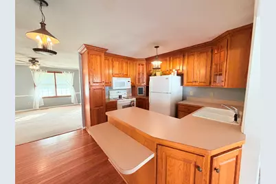 1200 Academy Street, Eldorado, IL 62930 - Photo 14