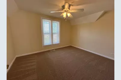 418 Saint Charles Street #B, Elgin, IL 60120 - Photo 8