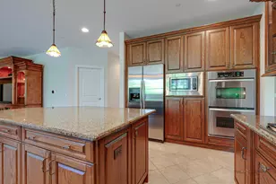 231 Cater Ln, Libertyville, IL 60048 - Photo 10