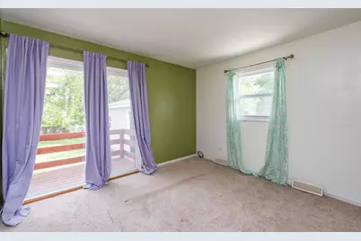 2528 Lucia Avenue, Waukegan, IL 60085 - Photo 12