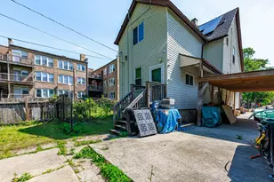 7412 S Phillips Ave, Chicago, IL 60649 - Photo 22