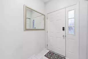 1114 Coventry Ln, Bolingbrook, IL 60440 - Photo 4