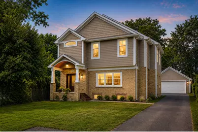 130 W Ellis Avenue, Libertyville, IL 60048 - Photo 1