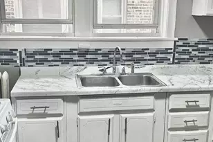 8017 S Maryland Ave, Chicago, IL 60619 - Photo 4