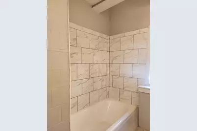 8017 S Maryland Avenue, Chicago, IL 60619 - Photo 6