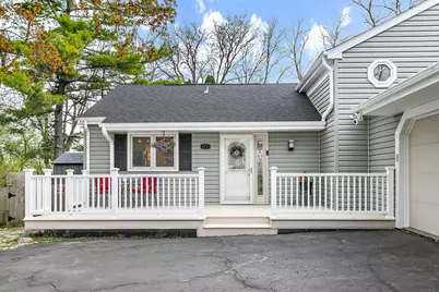 4931 Carriage Drive, Gurnee, IL 60031 - Photo 2