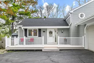 4931 Carriage Dr, Gurnee, IL 60031 - Photo 2