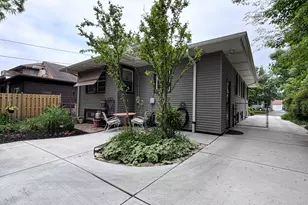 389 Addison Rd, Riverside, IL 60546 - Photo 22