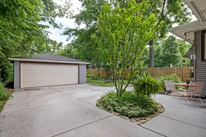 389 Addison Road, Riverside, IL 60546 - Photo 20