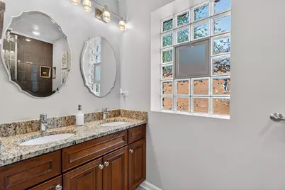 1900 N 77th Avenue, Elmwood Park, IL 60707 - Photo 18