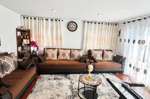 1738 Newport St, Glendale Heights, IL 60139 - Photo 10
