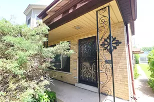 6745 S Bell Ave, Chicago, IL 60636 - Photo 2