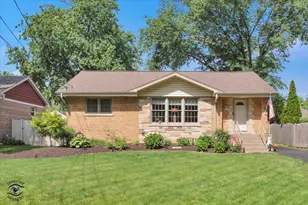 12008 S 71st Ct, Palos Heights, IL 60463 - Photo 2
