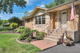 12008 S 71st Ct, Palos Heights, IL 60463 - Photo 6