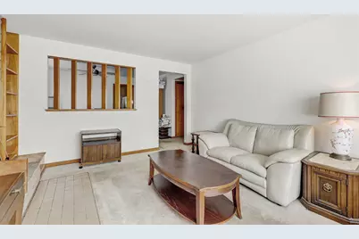 5716 W Gunnison Street, Chicago, IL 60630 - Photo 6