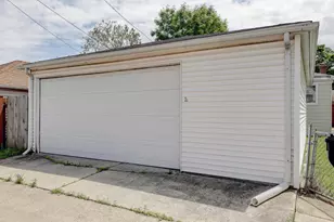 5716 W Gunnison St, Chicago, IL 60630 - Photo 24