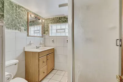 5716 W Gunnison Street, Chicago, IL 60630 - Photo 14