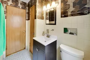 6025 N Sacramento Ave, Chicago, IL 60659 - Photo 12