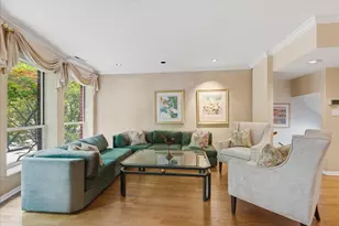 5400 S Hyde Park Blvd, Chicago, IL 60615 - Photo 8