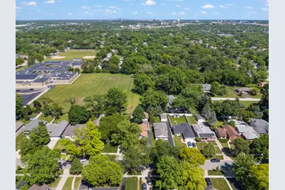 257 S Milton Avenue, Glen Ellyn, IL 60137 - Photo 32