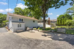 257 S Milton Ave, Glen Ellyn, IL 60137 - Photo 24