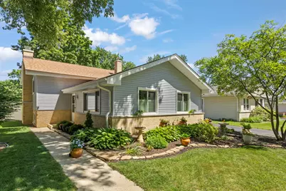 257 S Milton Avenue, Glen Ellyn, IL 60137 - Photo 1