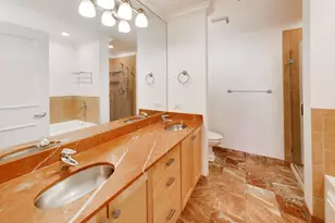 125 E 13th St, Chicago, IL 60605 - Photo 12