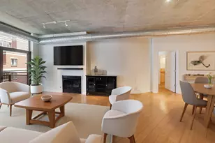 125 E 13th St, Chicago, IL 60605 - Photo 2