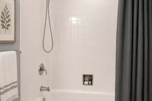 512 N McClurg Ct, Chicago, IL 60611 - Photo 10