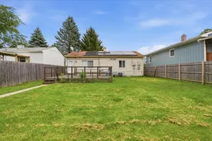 2042 Gideon Ave, Zion, IL 60099 - Photo 20