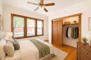 1535 W Addison St, Chicago, IL 60613 - Photo 8