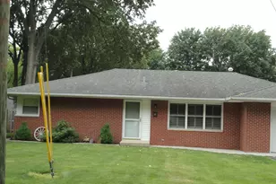 1404 N Kankakee St, Wilmington, IL 60481 - Photo 2