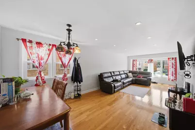 6122 W Leland Avenue, Chicago, IL 60630 - Photo 6