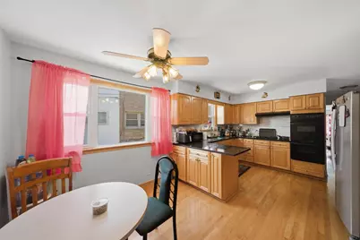 6122 W Leland Avenue, Chicago, IL 60630 - Photo 8