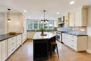 1604 Churchill Ct, Libertyville, IL 60048 - Photo 10