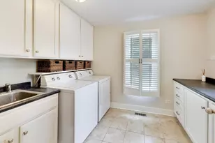 1604 Churchill Ct, Libertyville, IL 60048 - Photo 18