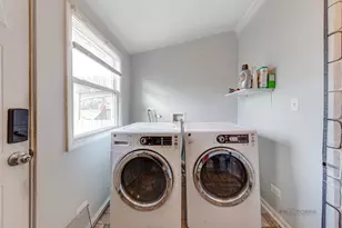 4716 W Hutchinson St, Chicago, IL 60641 - Photo 20